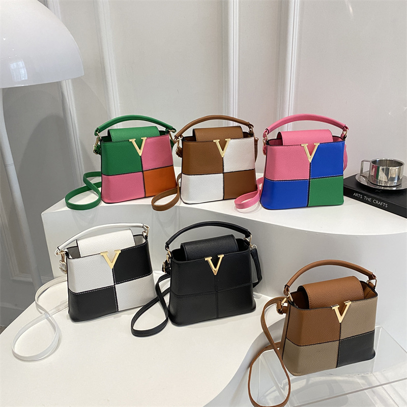 Chic V-Logo Mini Totes Bags Lu - đánh giá và giá Women'S Accessories Louis Vuitton