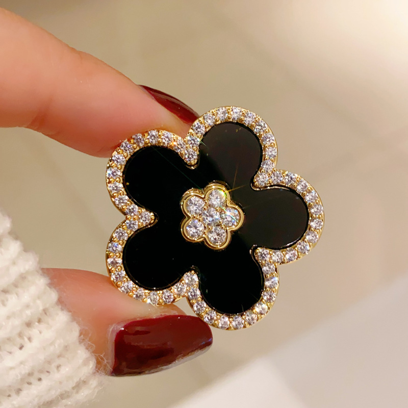 Black Flower Brooches For Wome - đánh giá và giá Women Jewelry Accessories For Black Dress